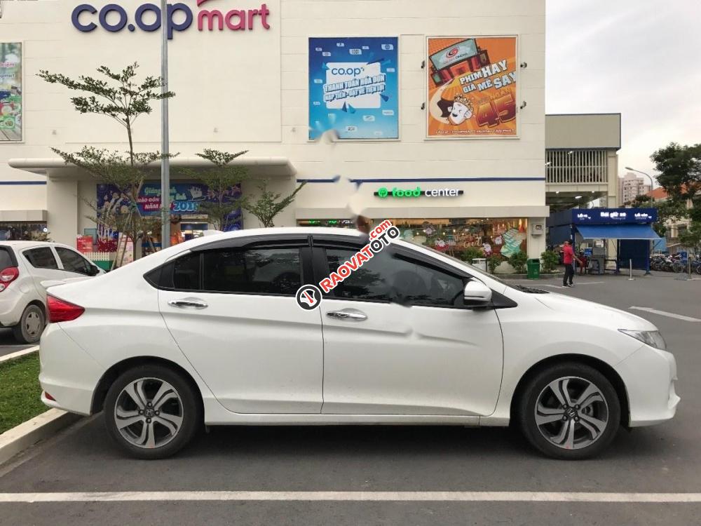 Cần bán xe Honda City 1.5AT sản xuất 2016, màu trắng số tự động-4