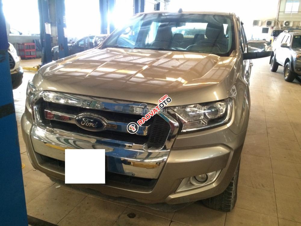 Bán xe Ford Ranger XLT 2.2 L đời 2015, màu ghi vàng, xe nhập, 618 triệu, BH 1 năm-0