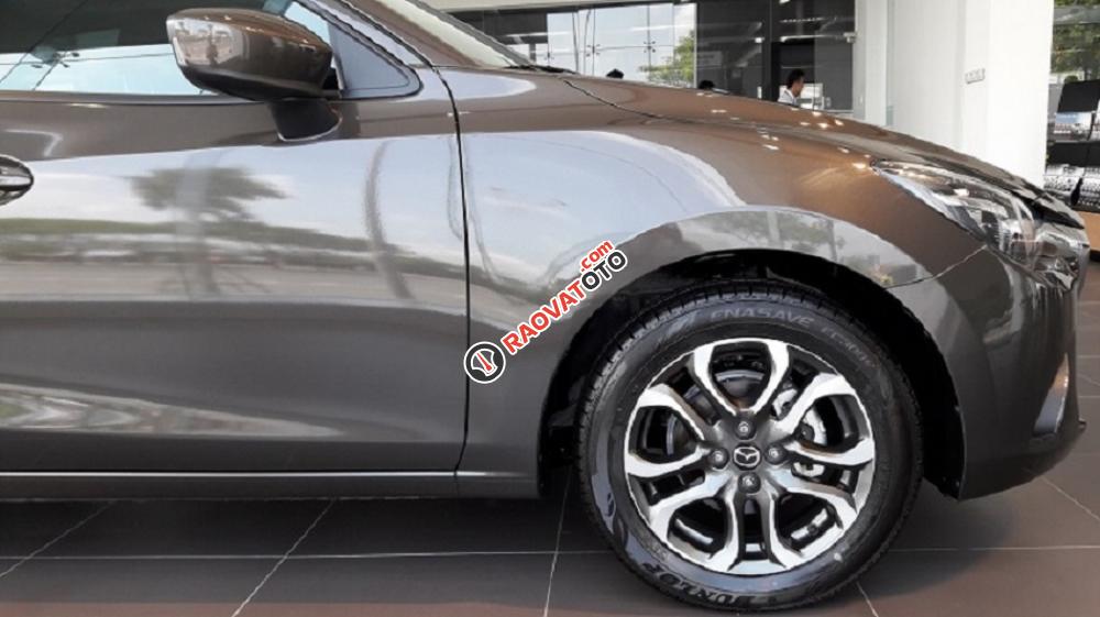 Bán Mazda 2 1.5L AT, Sx 2018 mới 100%, trả trước chỉ 151tr - LH: Đức Anh 0938 807 055-7