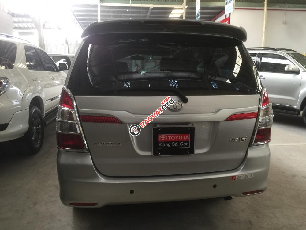 Cần bán Toyota Innova G đời 2014, màu bạc, đi 35.000km-5