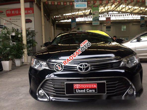 Bán Toyota Camry 2.5Q năm 2015, màu đen-0