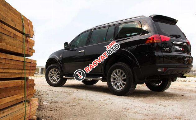 Cần bán xe Mitsubishi Pajero Sport đời 2016, màu đen giá tốt, xe 7 chỗ Pajero Sport tại Đà Nẵng-5