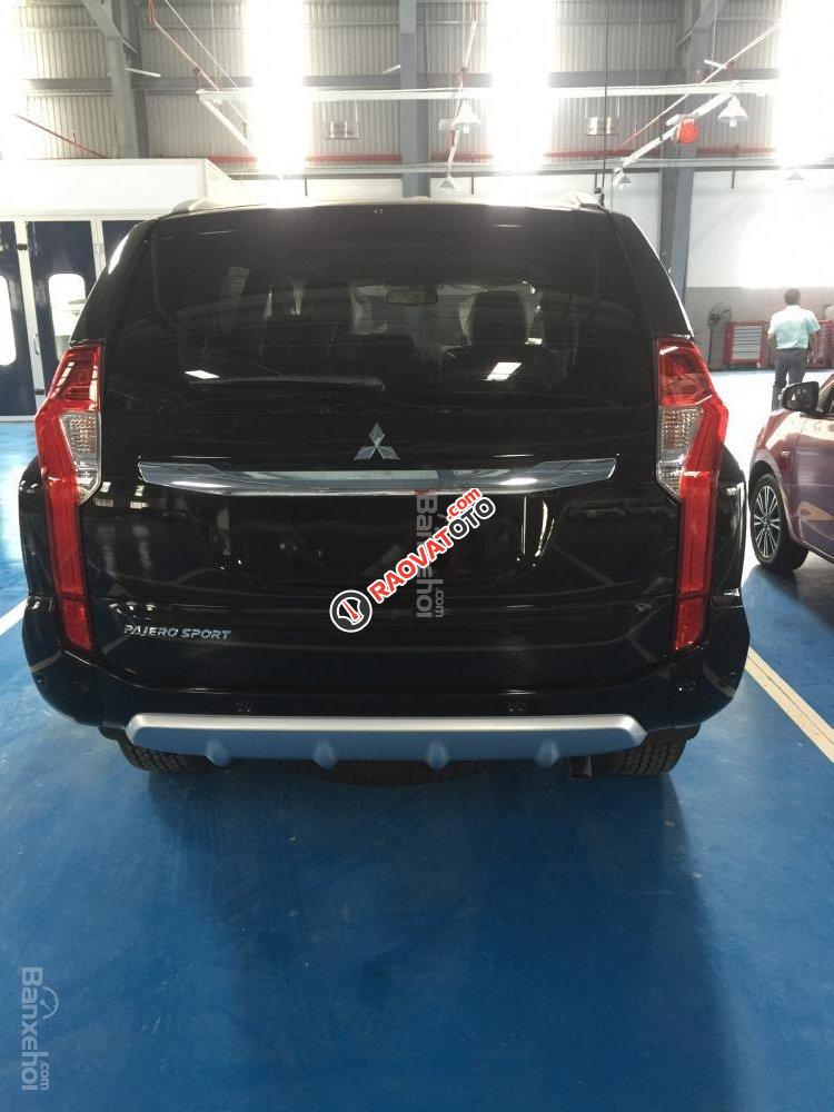 Bán xe Mitsubishi Pajero Sport tại Đà Nẵng, màu đen, nhập khẩu, giao xe ngay, hỗ trợ vay nhanh, LH Quang 0905596067-11