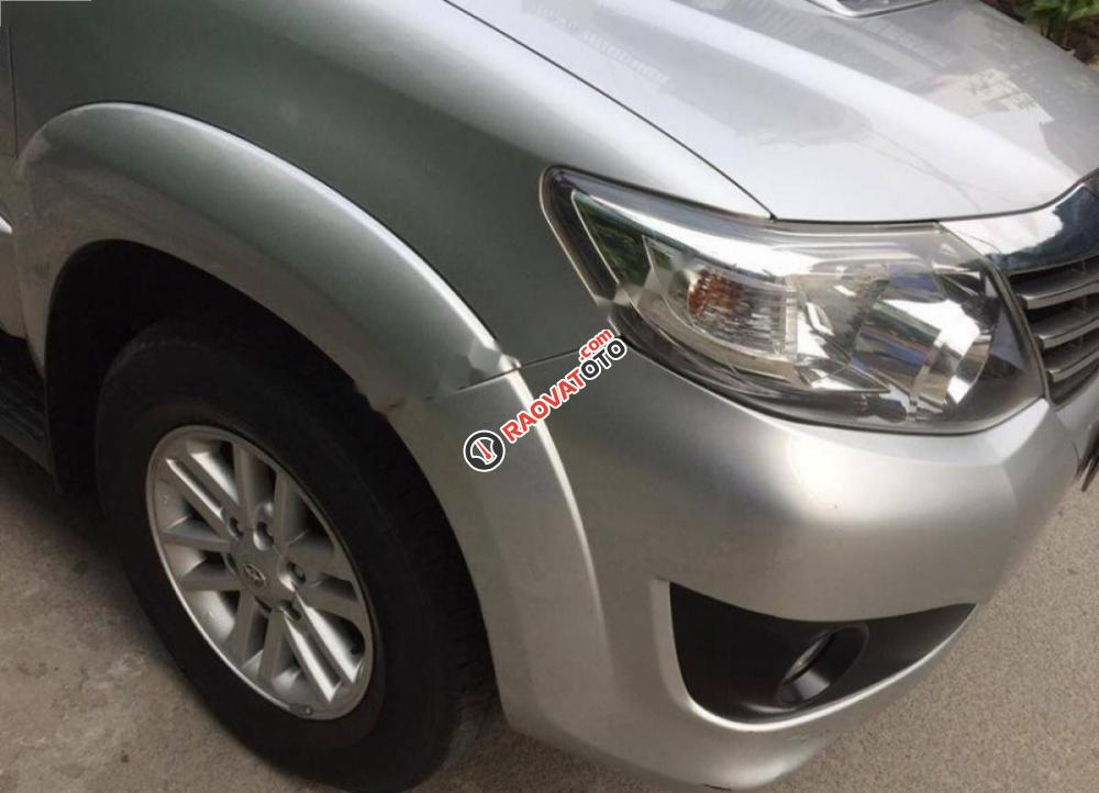 Bán xe Toyota Fortuner 2.5G MT đời 2014, màu bạc-6