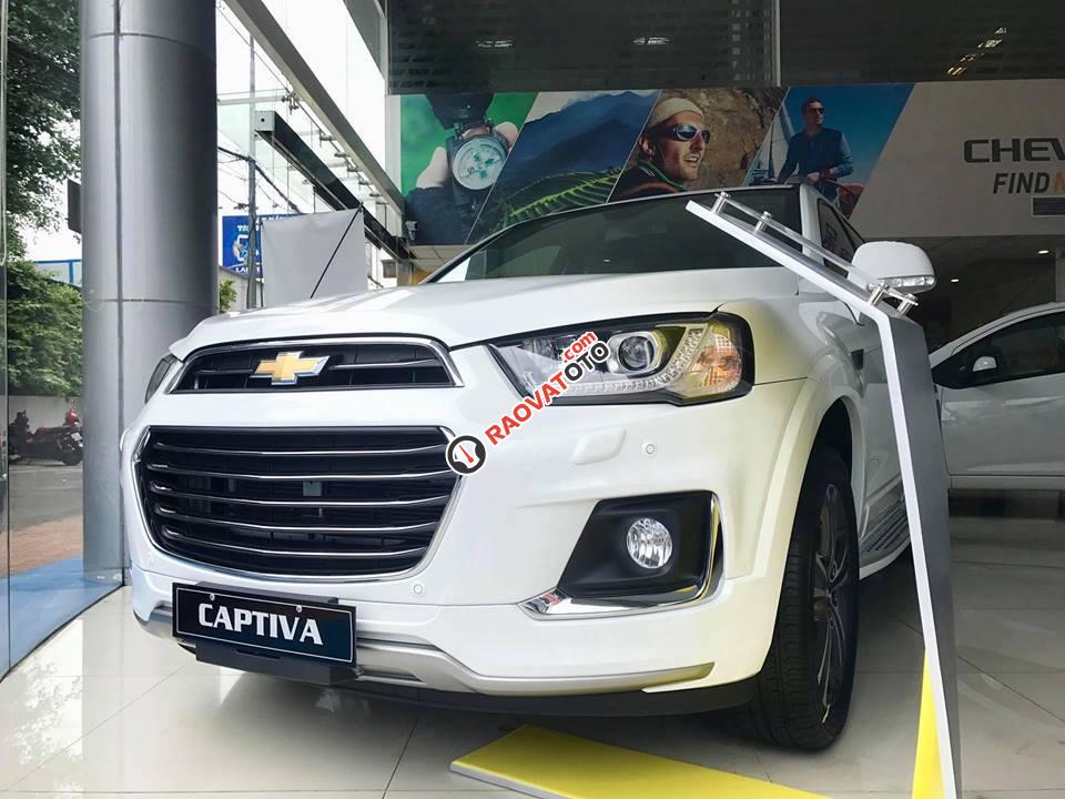 Chevrolet Captiva Revv 2.4L, hỗ trợ vay, trả trước 10%, ưu đãi 20 triệu, giao xe tận nhà Nhung 0975768960-1