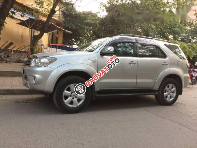 Bán Toyota Fortuner đời 2009, màu bạc, giá chỉ 490 triệu-0