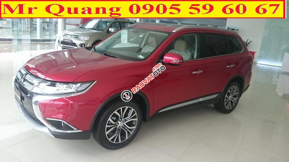 Cần bán Mitsubishi Outlander tại Đà Nẵng, màu đỏ - LH Quang 0905596067-7