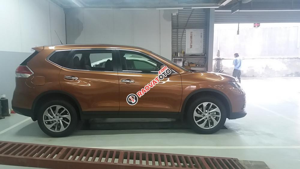 Bán Nissan X trail Premium năm 2017, đủ màu, giá tốt nhất giao, xe sớm nhất-0