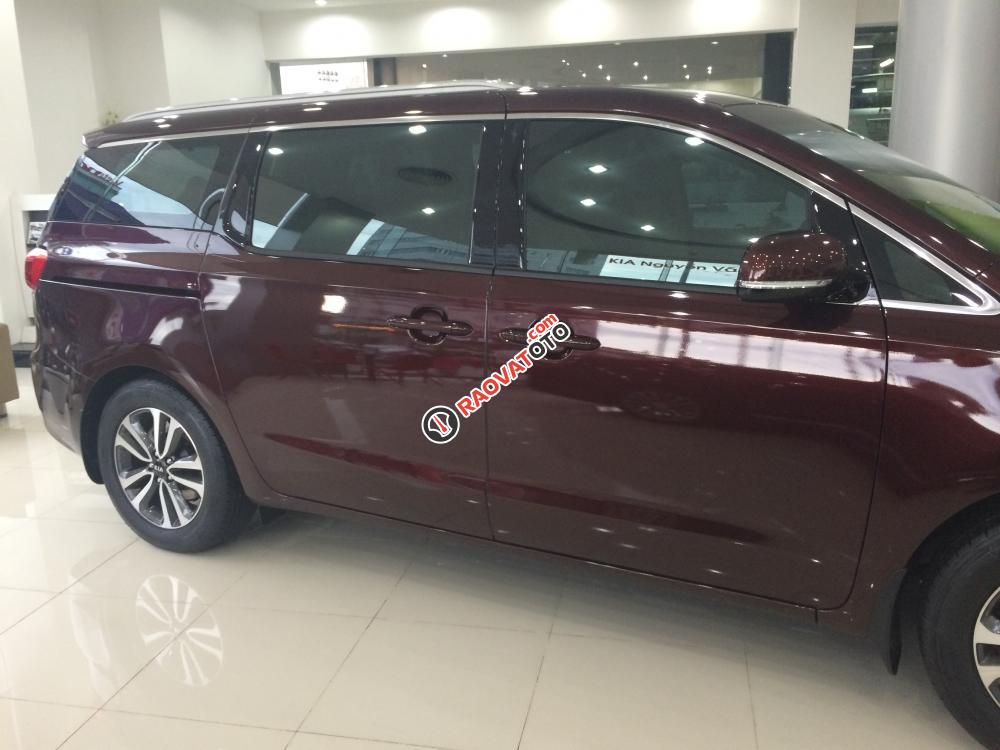 Chỉ 12 triệu/tháng có ngay xe Kia Sedona-2