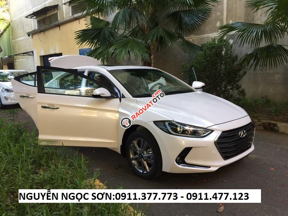 "Mừng xuân 2018" giảm sốc Hyundai Elantra Đà Nẵng, hỗ trợ vay 90%, LH Ngọc Sơn: 0911.377.773-10