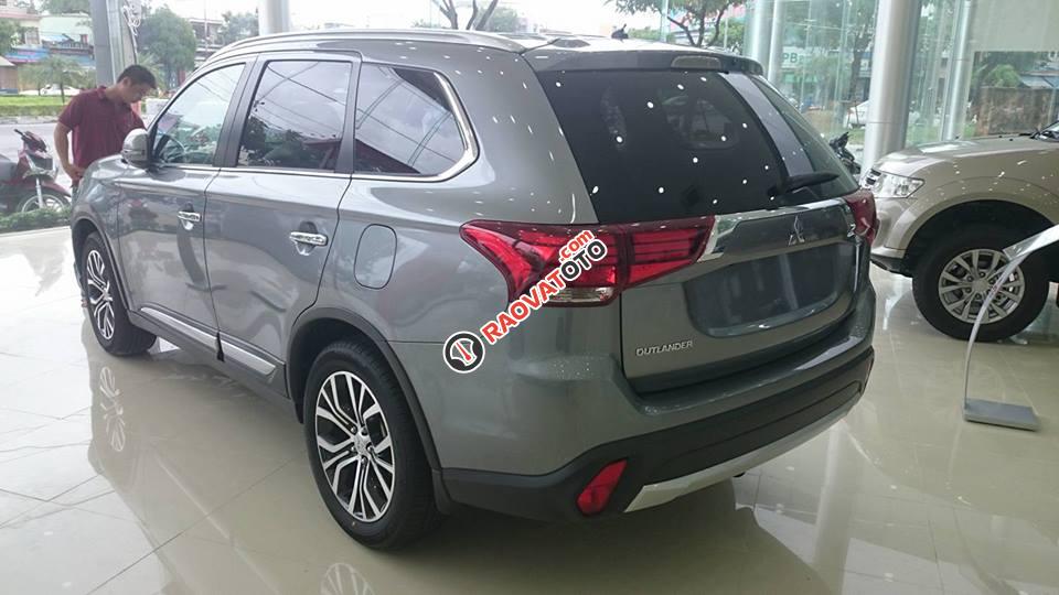 Xe SUV Outlander 2.0l nhập nguyên chiếc, xe model 2018, màu xám giao ngay 0982.455.567-1