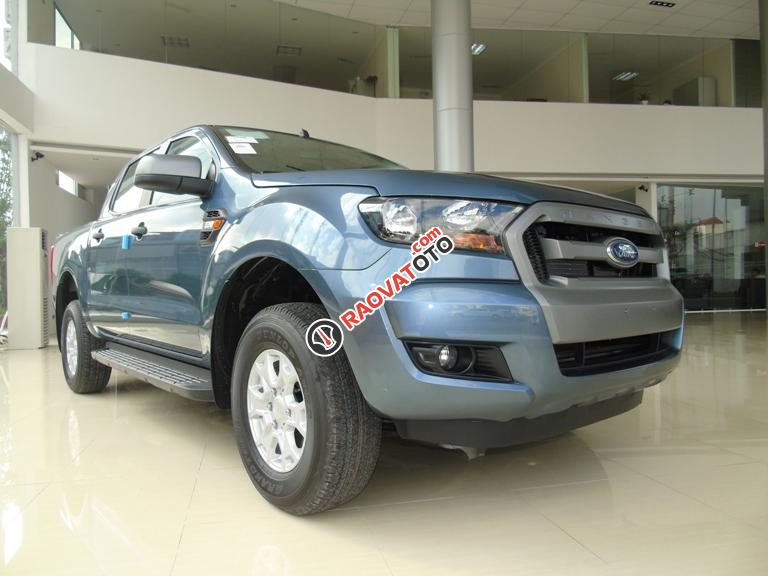 Cần bán xe Ford Ranger XLS 2.2 AT tại Thái Nguyên, xanh thiên thanh, xe nhập giá thương lượng-1