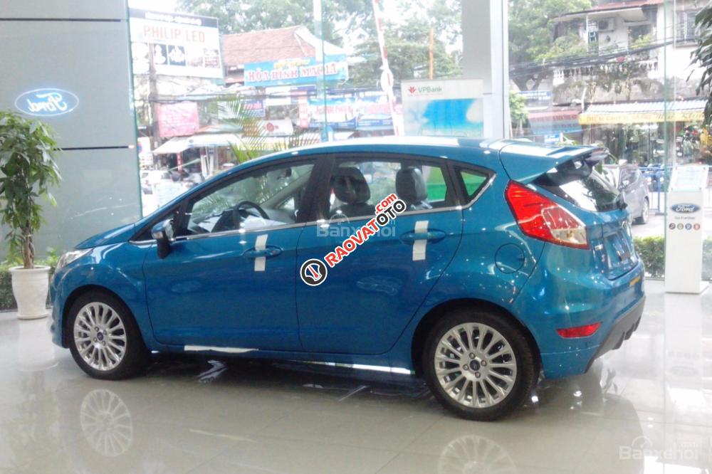 Bán xe Ford Fiesta 1.0L AT Sport 2017, giá bất ngờ, tặng phụ kiện hấp dẫn-0