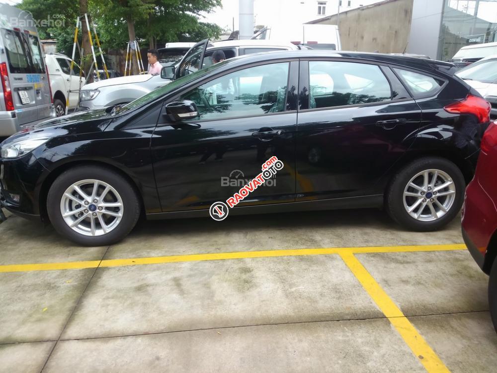 Bán xe Ford Focus, trả trước 132tr có xe mới, vay 90%, đang có ưu đãi lớn-6