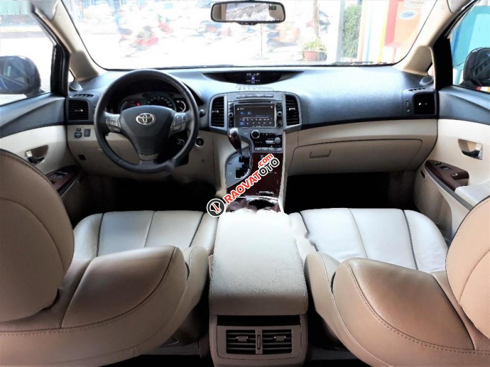 Cần bán xe Toyota Venza 2.7 năm 2009, màu đen, nhập khẩu nguyên chiếc số tự động, giá 820tr-8