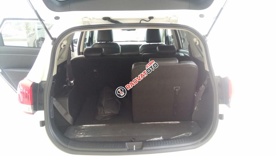 Bán xe Kia Rondo GAT đời 2018, màu trắng, hỗ trợ trả góp - LH: 0989.240.241-0