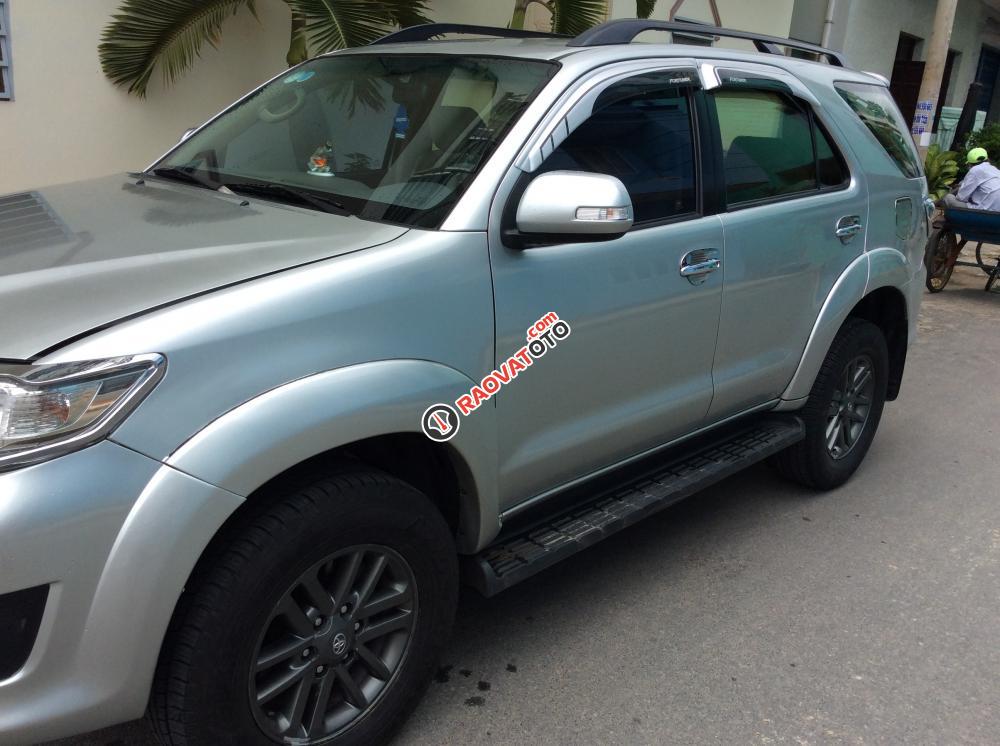 Bán ô tô Toyota Fortuner G đời 2012, màu bạc-1