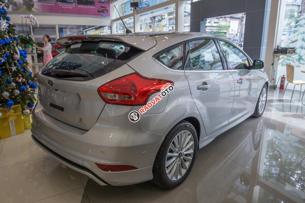 Ford Focus Trend khuyến mãi tối đa - hỗ trợ ngân hàng lên đến 80% cùng nhiều quà tặng hấp dẫn-3