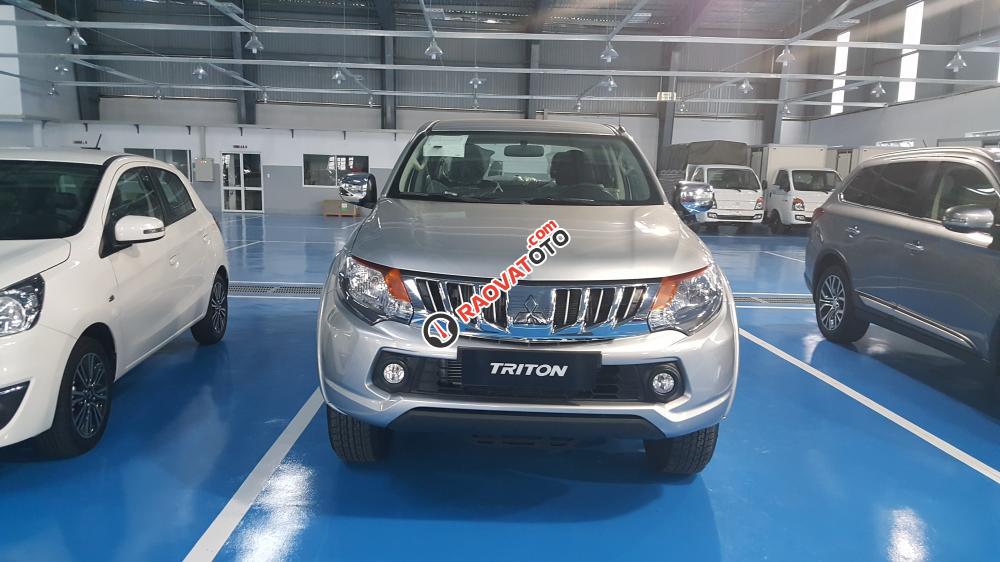 Đà Nẵng Mitsubishi Triton tự động mivec, màu bạc, nhập khẩu, giá chỉ 687tr - LH Đông Anh 093191144-6