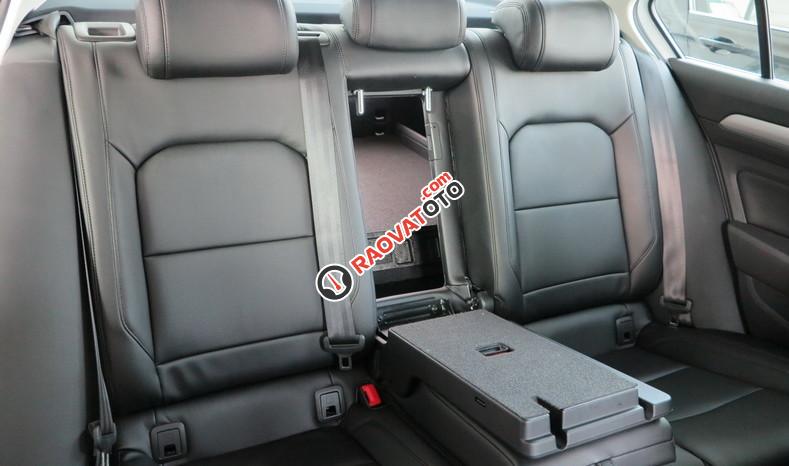 Volkswagen Passat 1.8L TSI E năm 2016, màu trắng ngọc trai. Hỗ trợ vay 80% giá trị xe, LH Hương 0902.608.293-11