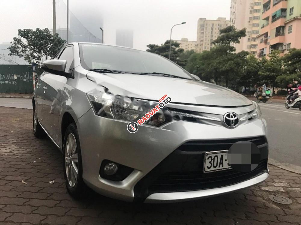 Cần bán lại xe Toyota Vios E đời 2015, màu bạc, 468tr-0