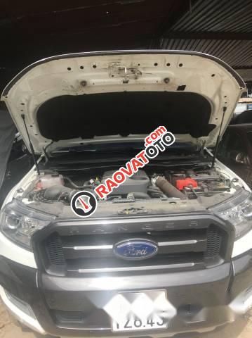 Cần bán gấp Ford Ranger đời 2017, màu trắng-5