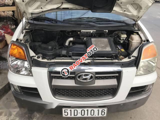 Bán ô tô Hyundai Starex đời 2005, màu trắng -3