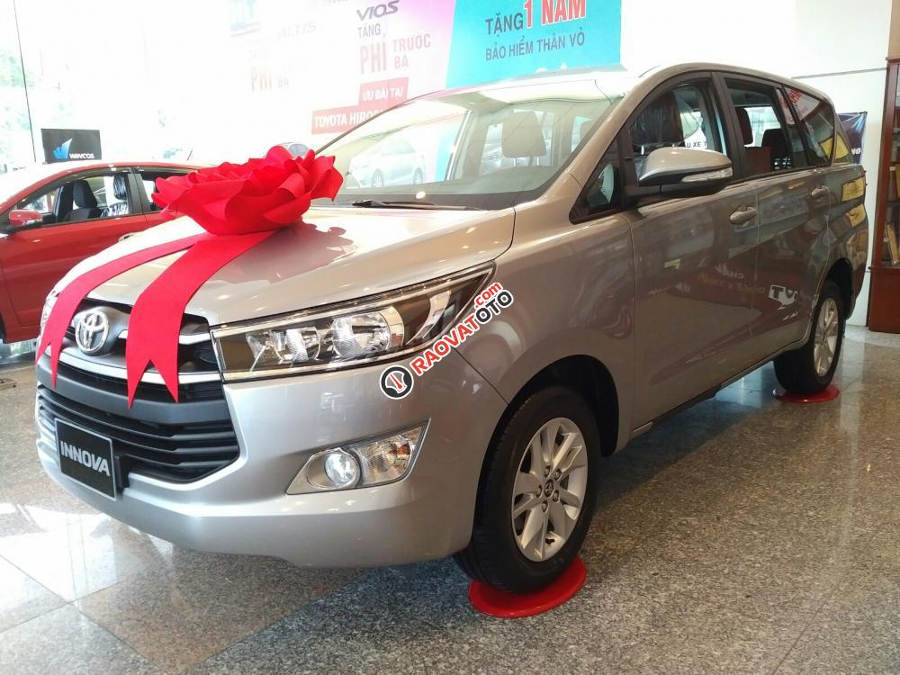 Bán Toyota Innova 2.0E MT 2018 - Ưu đãi bảo hiểm, phụ kiện - 230 triệu lấy xe - Liên hệ 0902336659-1