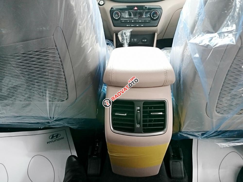 Hyundai Tucson 2.0 AT Full xăng 2017 giá sốc, giảm tới 92tr-6