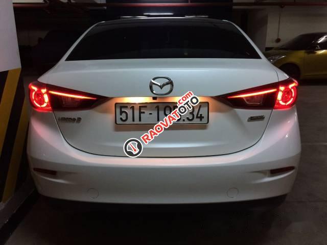 Bán xe Mazda 3 2.0 đời 2015, màu trắng-2