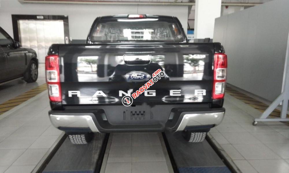 Cần bán xe Ford Ranger XLT 4x4 MT đời 2017, màu đen, nhập khẩu nguyên chiếc-4