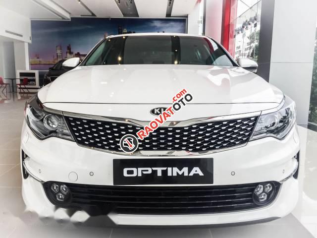 Bán xe Kia Optima GAT năm 2016, màu trắng-0