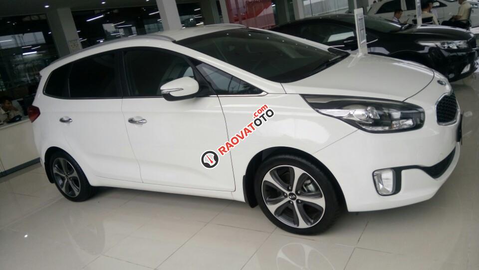 Bán xe Kia Rondo GAT đời 2018, màu trắng, hỗ trợ trả góp - LH: 0989.240.241-3