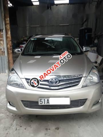 Bán gấp Toyota Innova V 2.0AT sản xuất 2011 xe gia đình-5