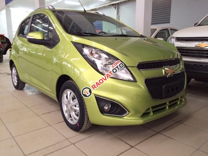 Chevrolet Spark LT mẫu 2017, ưu đãi 20 triệu, bảo hành chính hãng 3 năm, LH Nhung 0907148849-0