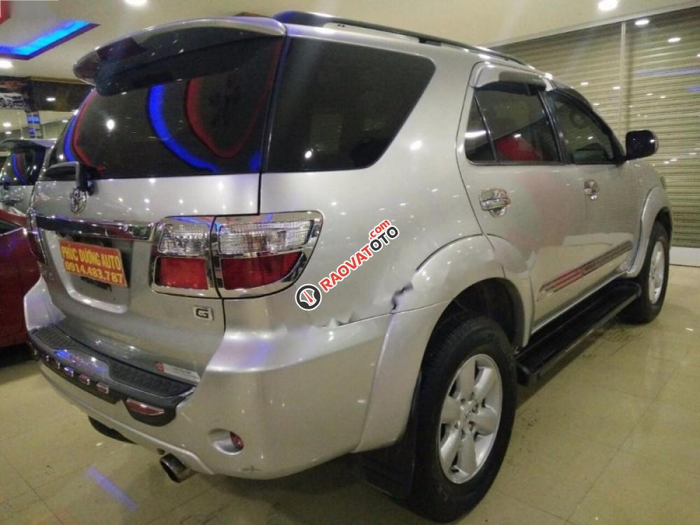 Bán Toyota Fortuner G đời 2011, màu bạc chính chủ, giá chỉ 750 triệu-6