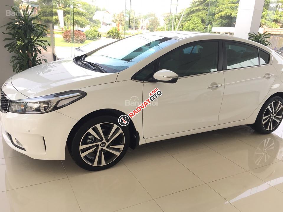 Bán Kia Cerato 1.6 AT đời 2018 (579tr), màu trắng khuyến mãi ưu đãi 0979 684 924-8