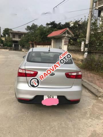 Bán Kia Rio đời 2015, màu bạc, giá 398tr-2