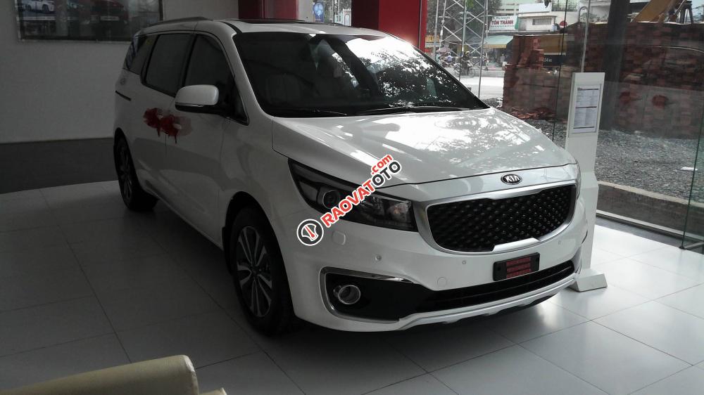 Kia Grand Sedona 2.2 DATH 2017, full option, giảm giá cực tốt trong tháng-1