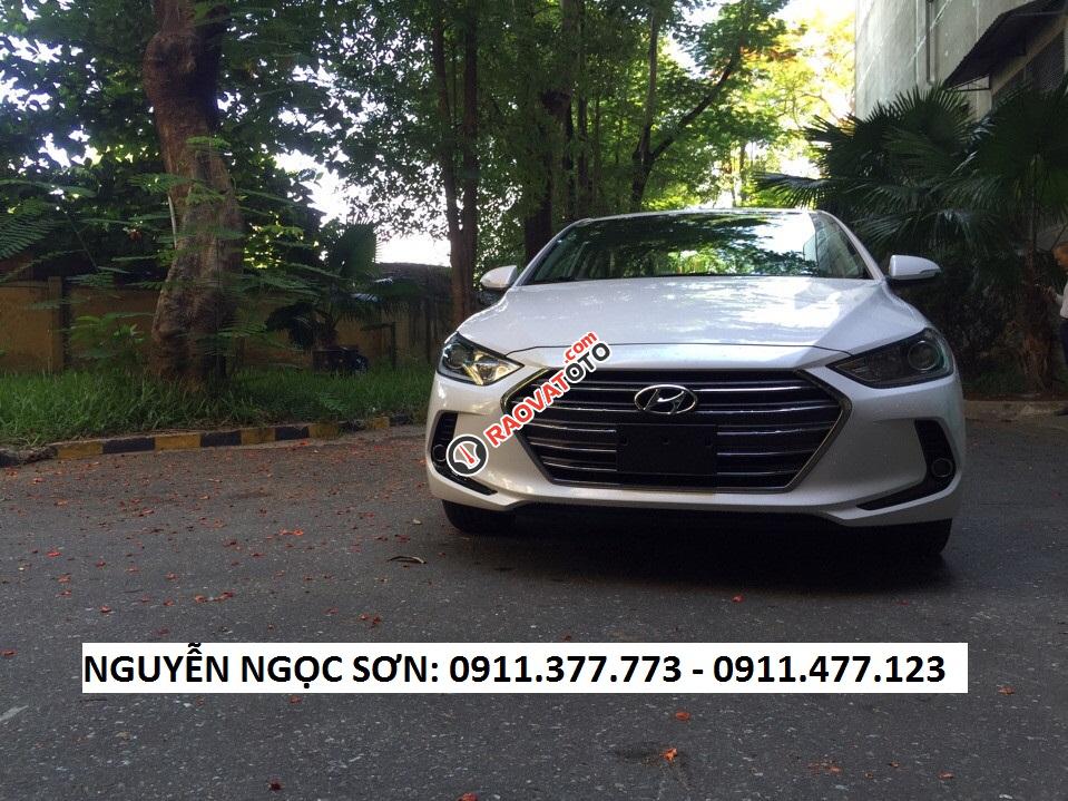 "Mừng xuân 2018" giảm sốc Hyundai Elantra Đà Nẵng, hỗ trợ vay 90%, LH Ngọc Sơn: 0911.377.773-14