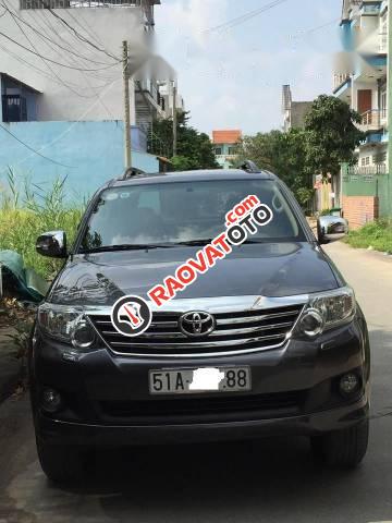 Bán Toyota Fortuner đời 2012, màu xám, giá 730tr-2