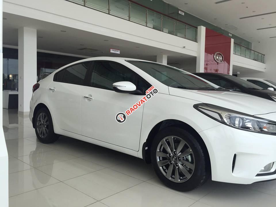 Kia Cerato 1.6 MT 2018 giá tốt nhất thị trường, 530tr đủ tất cả các màu, liên hệ để có thể hỗ trợ thêm mâm 17-3