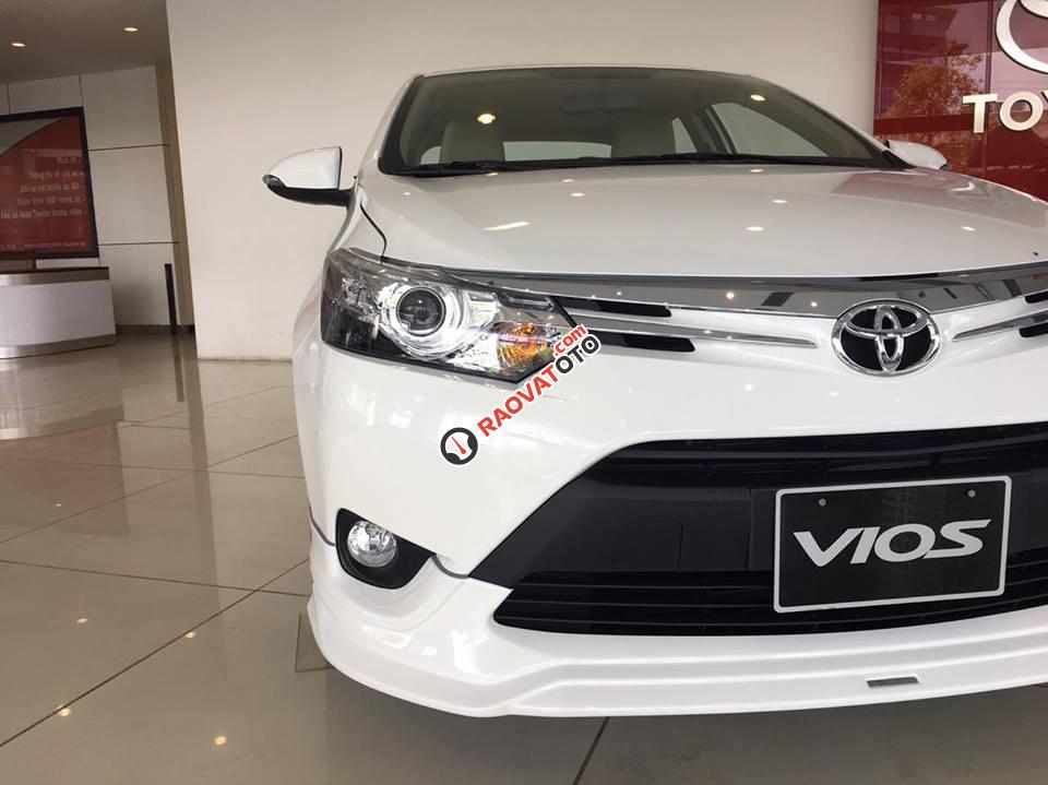 Cần bán Toyota Vios 1.5G CVT TRD 2018, màu trắng phiên bản thể thao TRD, giao ngay-11