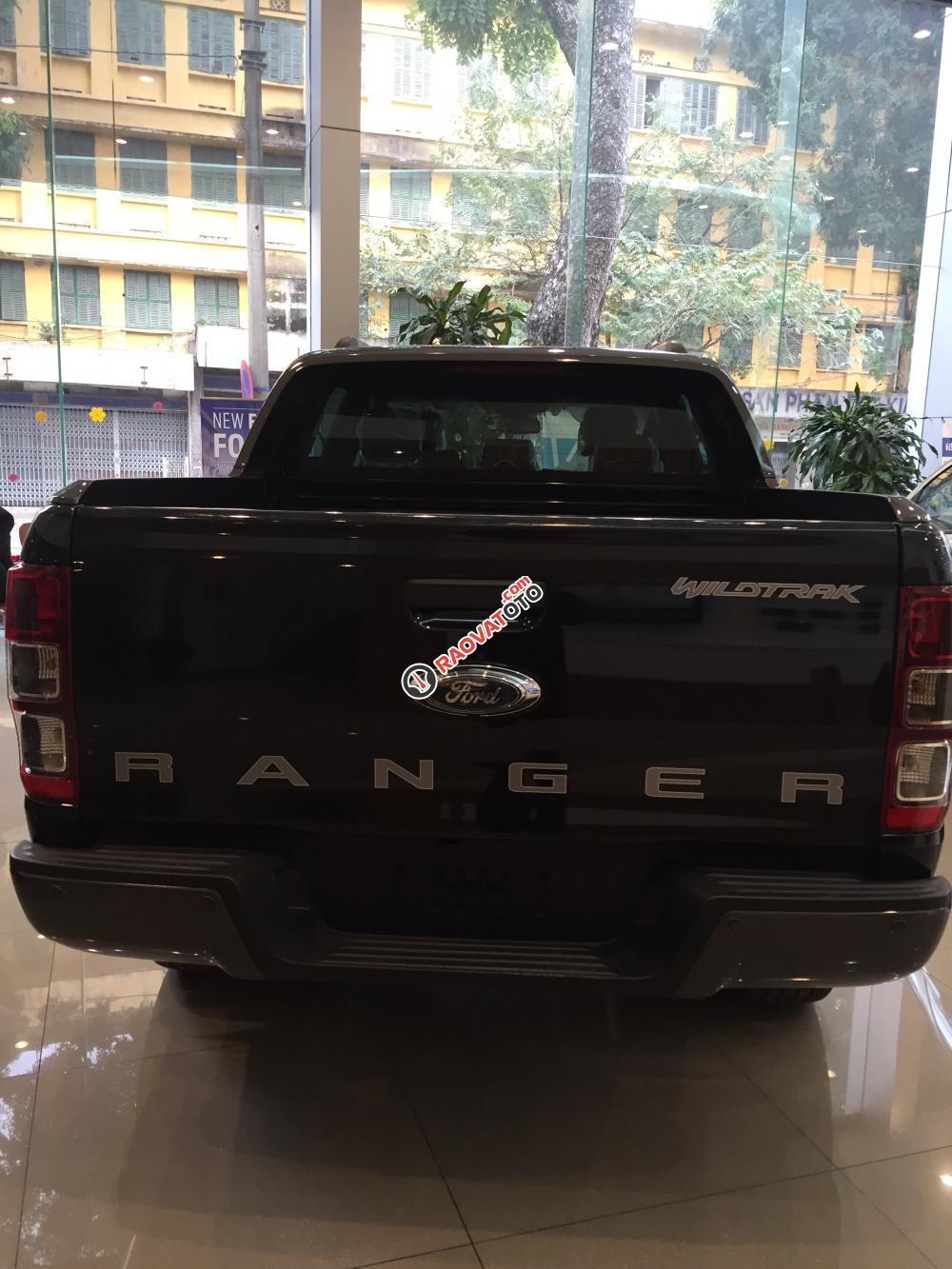 Bán Ford Ranger XLS MT mới 100% đen. Giá tốt, tặng thêm phụ kiện, hotline 0942552831-3