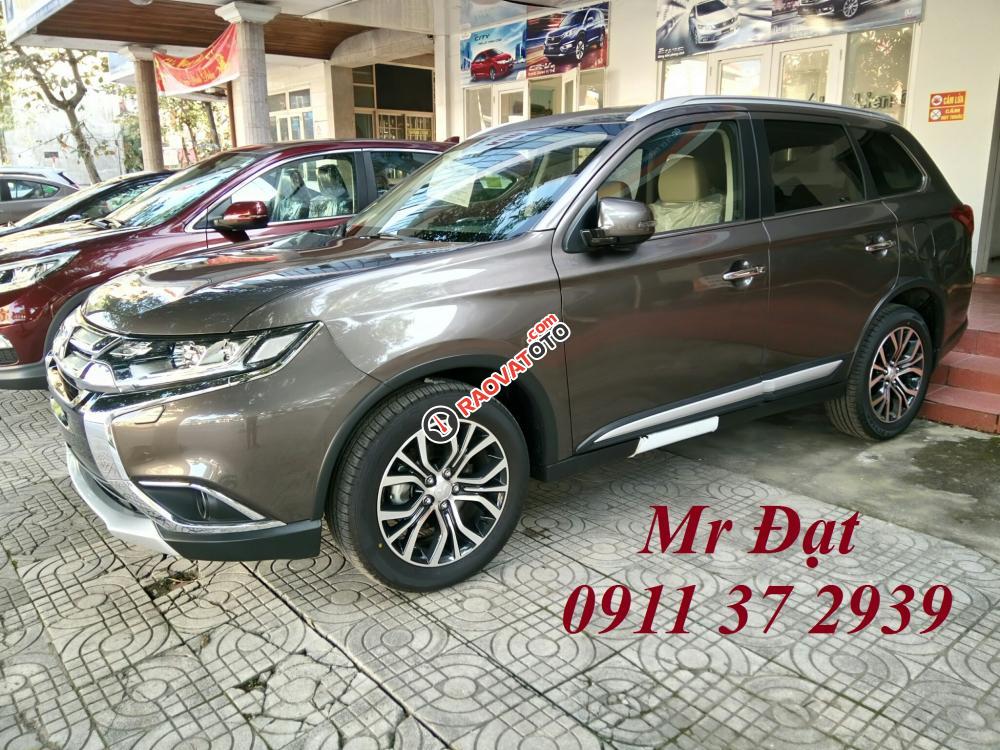 Bán xe Mitsubishi Outlander 2017 tại Quảng Bình, Quảng Trị, Huế, đủ màu, giá tốt. Hotline: 0911.37.2939-1