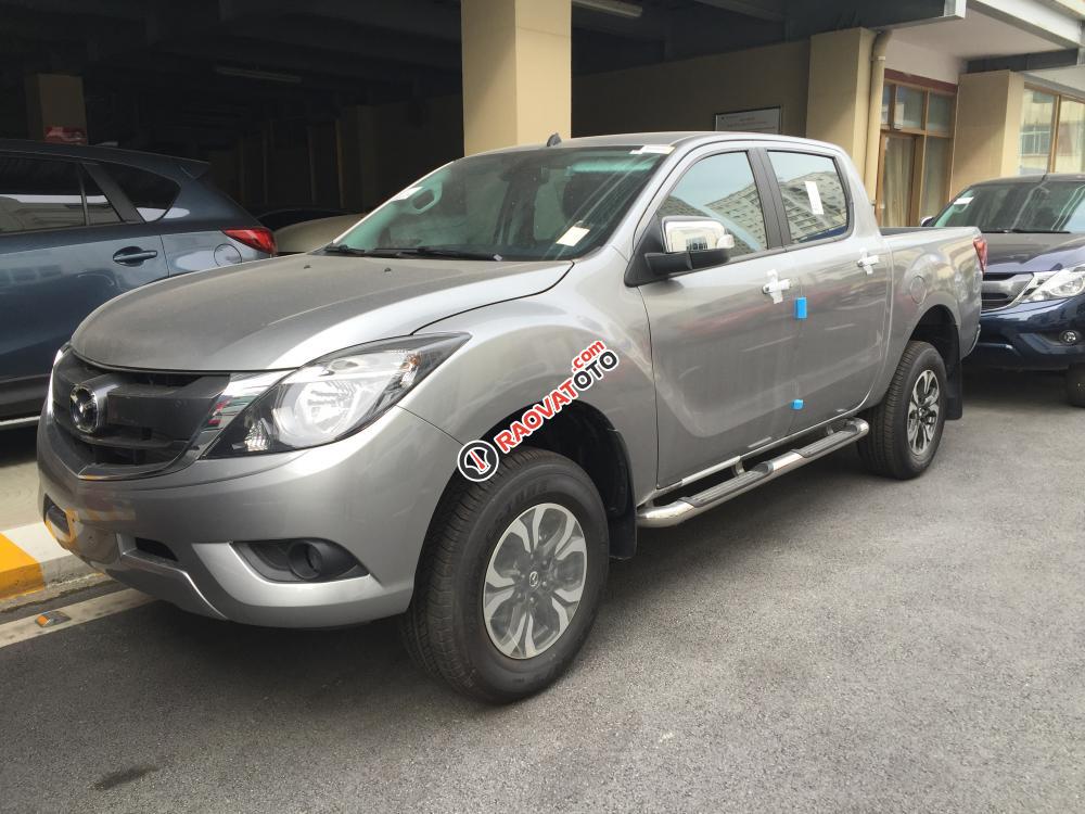 Bán Mazda BT 50 MT 4WD 2017 mới 100% màu bạc, nhập khẩu nguyên chiếc-3