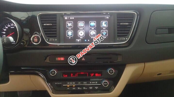 Kia Grand Sedona 2.2 DATH 2017, full option, giảm giá cực tốt trong tháng-4