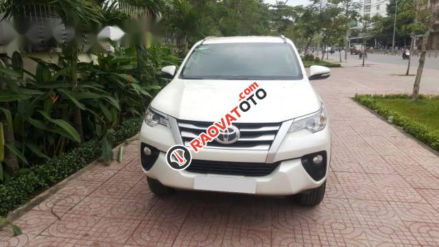 Bán Toyota Fortuner MT đời 2017, màu trắng-0