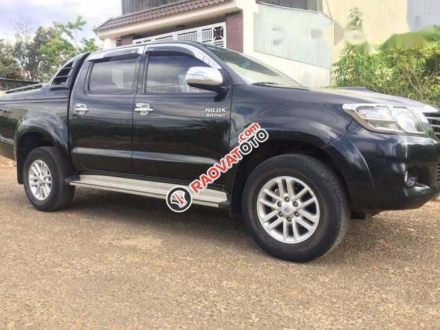 Chính chủ bán Toyota Hilux năm 2014, màu đen-3