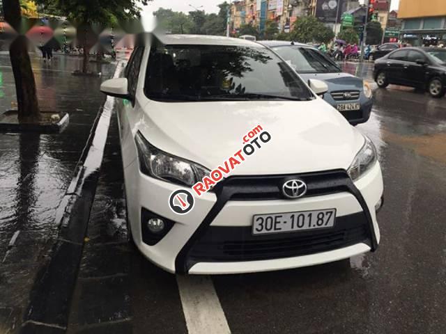 Bán Toyota Yaris E AT đời 2015, màu trắng như mới  -0